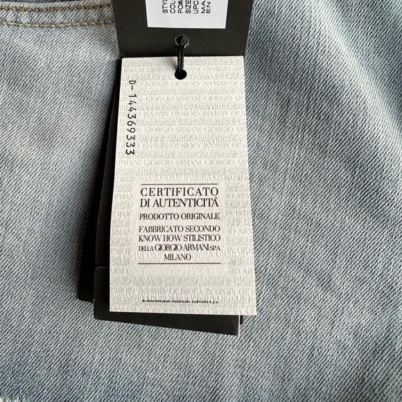 NWT Armani Exchange Denim Shorts Size 8 - Picture 9 of 10